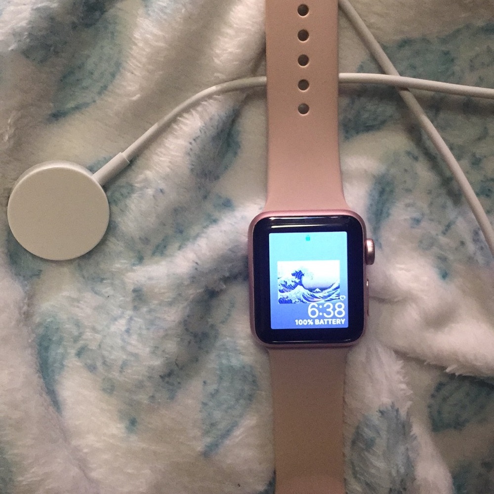 Series 2 , 38 mm , Rose Gold , New Apple Watch